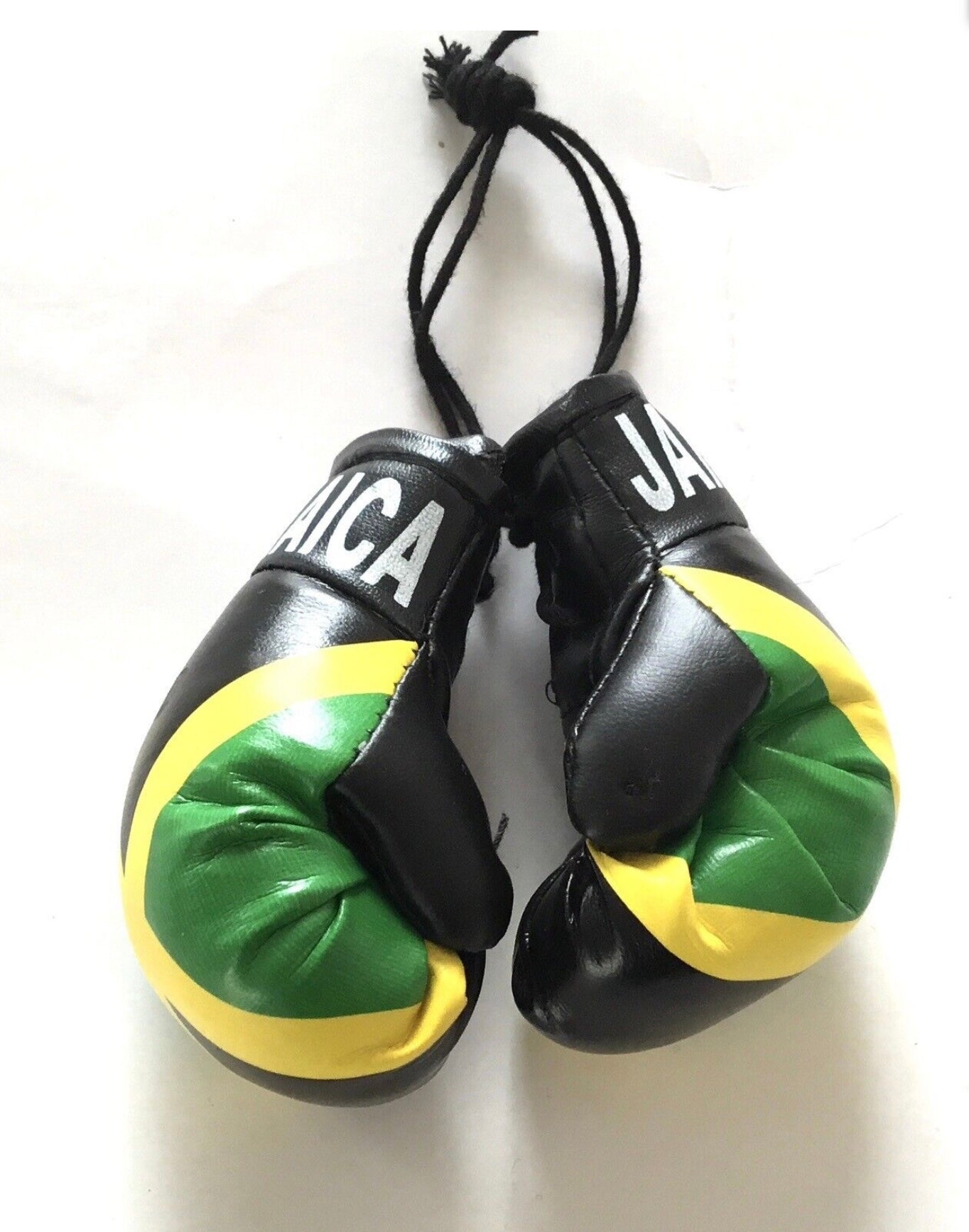 JAMAICA PAIR BOXING GLOVES FOR HANGING IN THE CAR OR OFFICE 10 X 8 CM